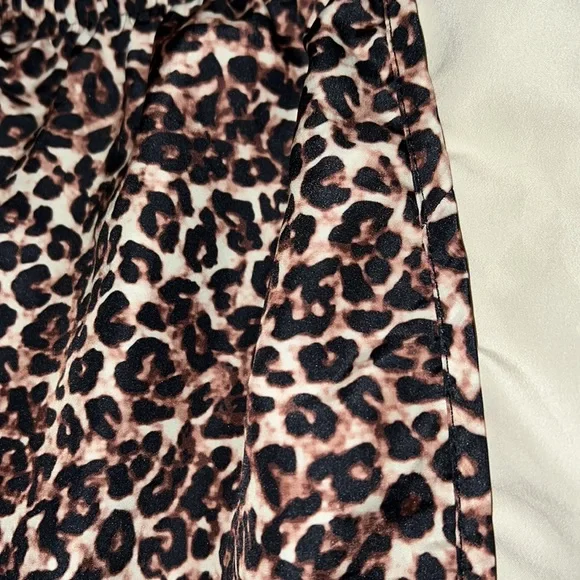 Leopard athletic shorts - Picture 2 of 3